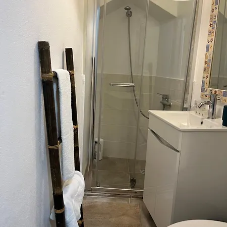 T1 Nearby Rossio Лісабон